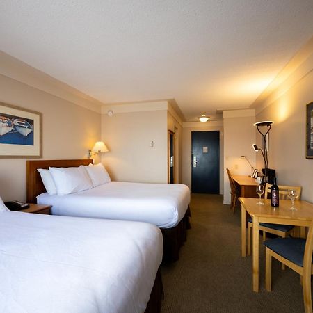 Sidney Waterfront Inn & Suites Ngoại thất bức ảnh